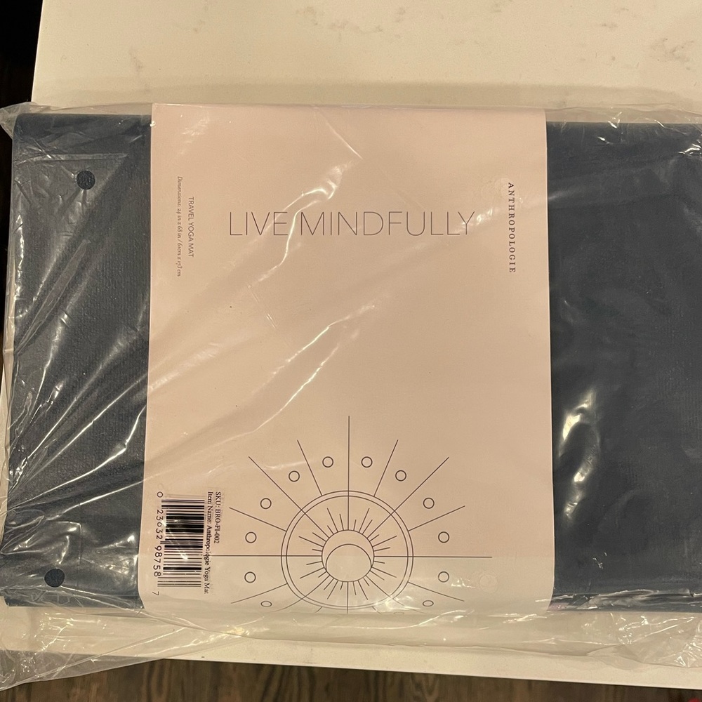 Anthropologie travel yoga mat